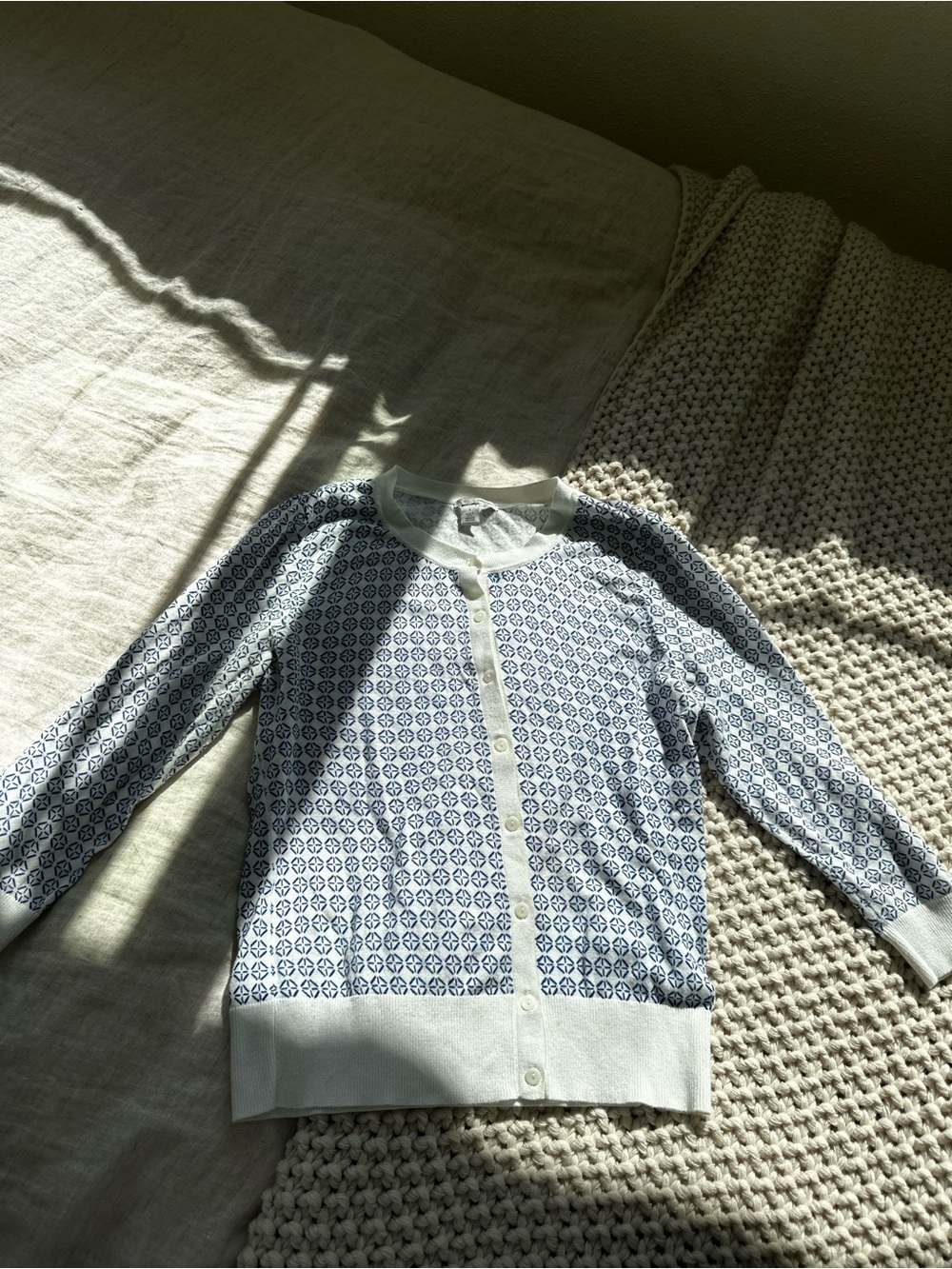 Halogen Light Blue and creamPatterned Button Cardigan